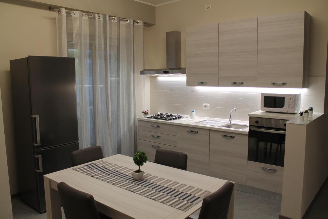 Apartments " Le Ginestre" Acireale Buitenkant foto